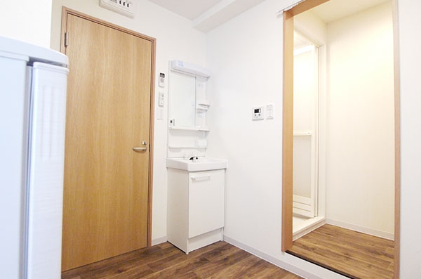 Room No. 205 has a shower room, wash basin.