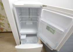 個室に完備したゆとり大きさ冷蔵庫