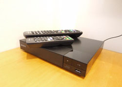 Please enjoy watching movies whth DVD player